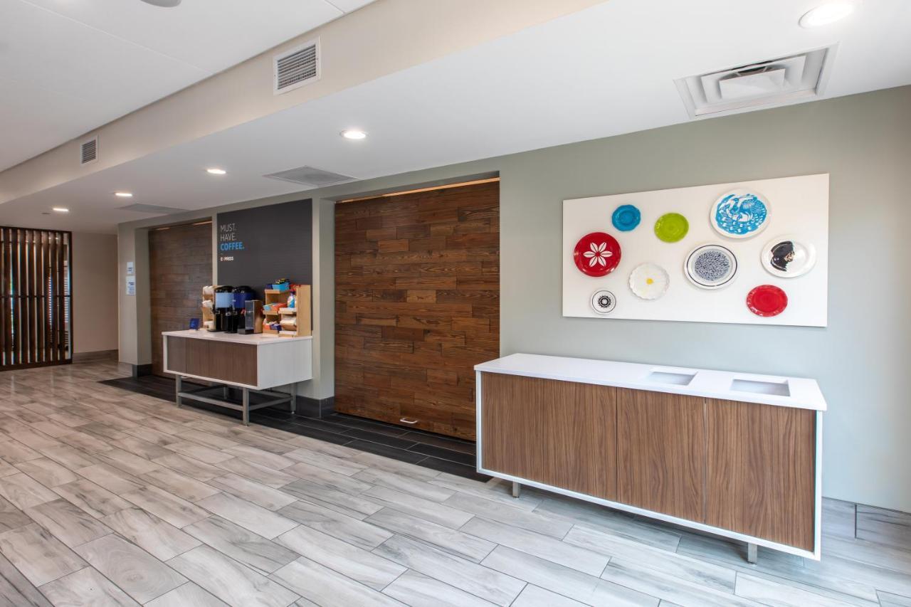 Holiday Inn Express & Suites Greenville S - Piedmont By Ihg Bagian luar foto