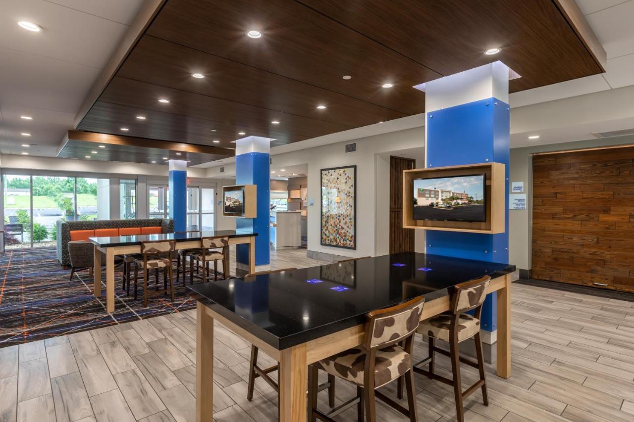 Holiday Inn Express & Suites Greenville S - Piedmont By Ihg Bagian luar foto