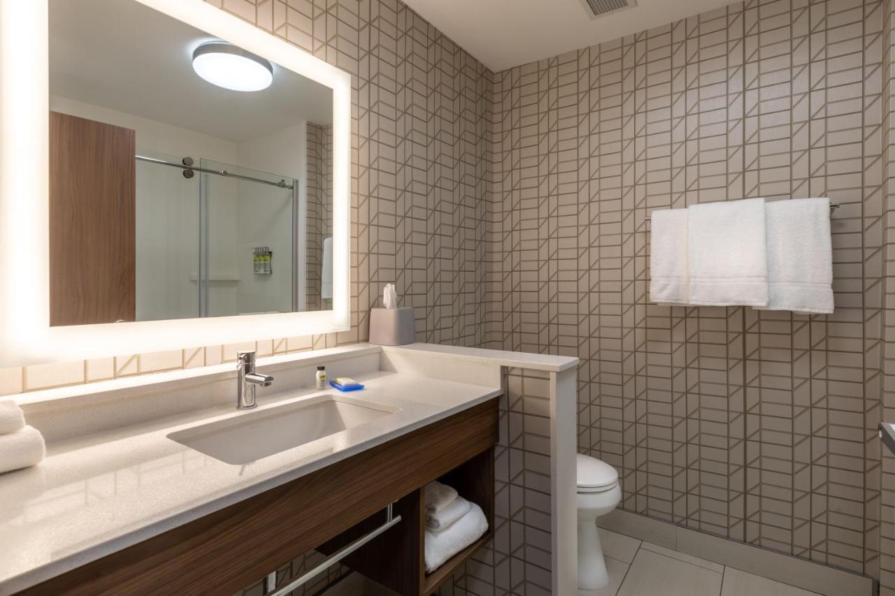 Holiday Inn Express & Suites Greenville S - Piedmont By Ihg Bagian luar foto