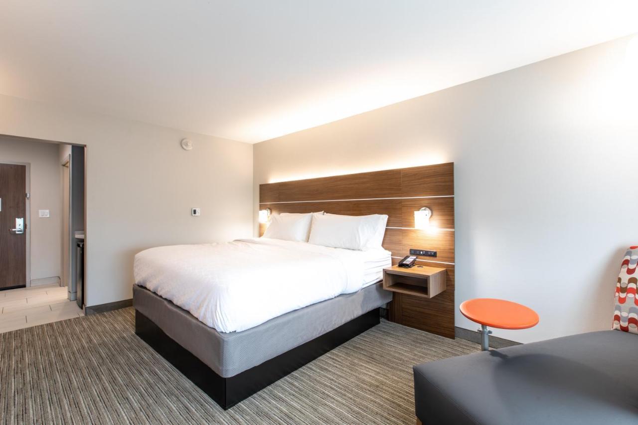 Holiday Inn Express & Suites Greenville S - Piedmont By Ihg Bagian luar foto
