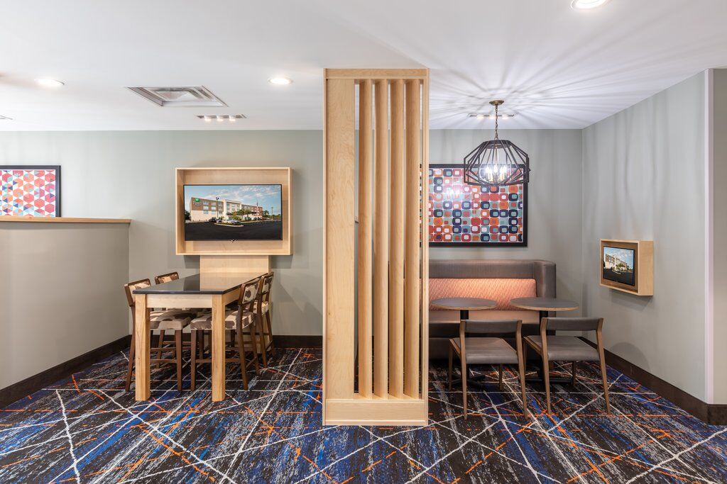 Holiday Inn Express & Suites Greenville S - Piedmont By Ihg Bagian luar foto