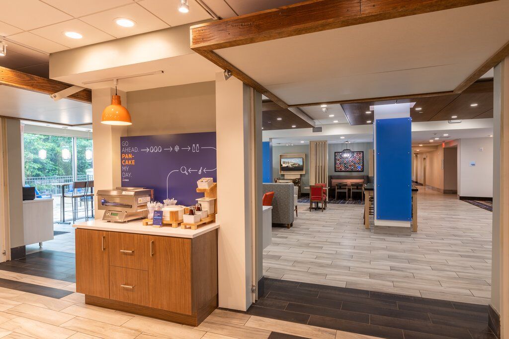 Holiday Inn Express & Suites Greenville S - Piedmont By Ihg Bagian luar foto