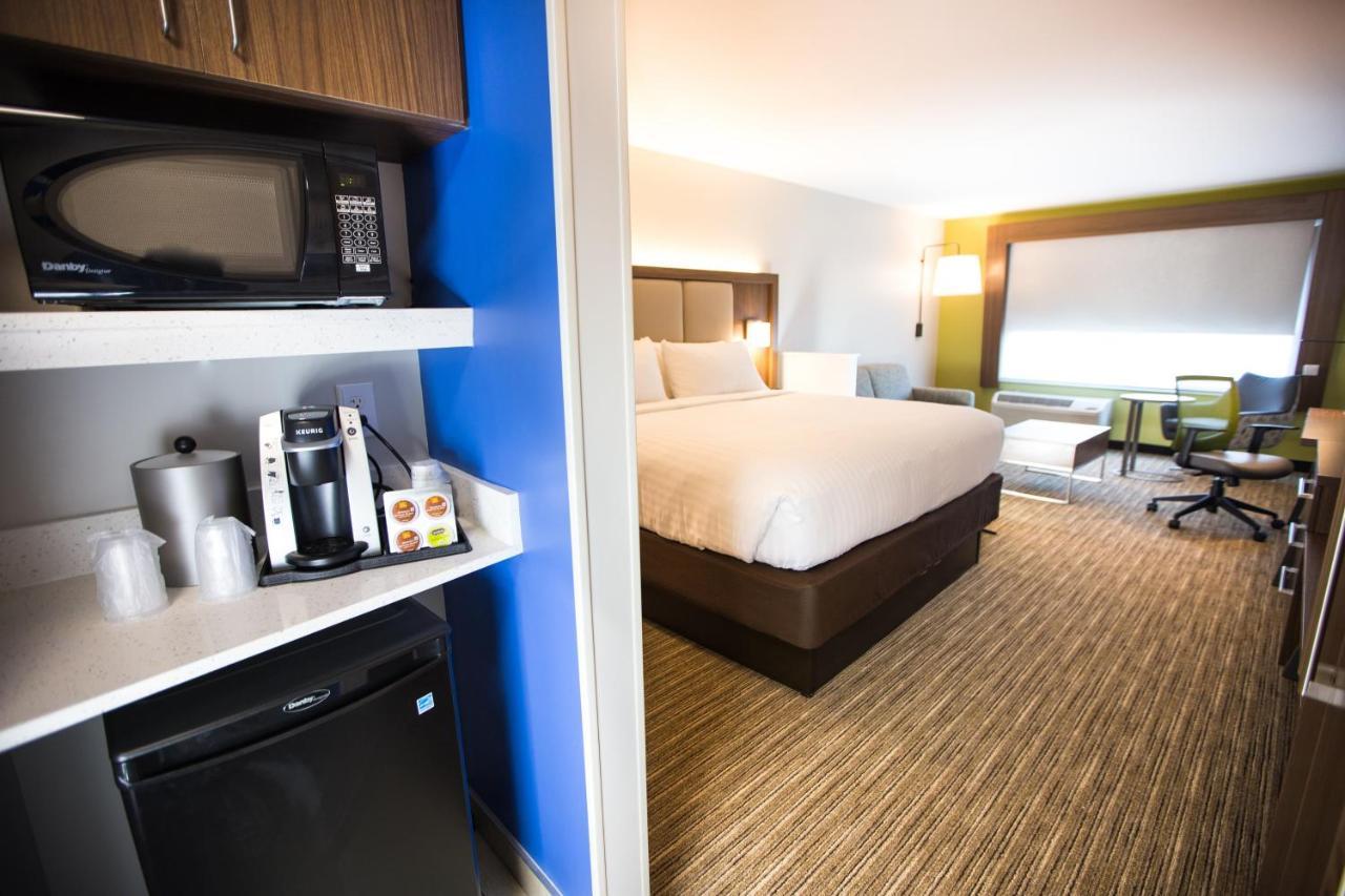 Holiday Inn Express & Suites Greenville S - Piedmont By Ihg Bagian luar foto