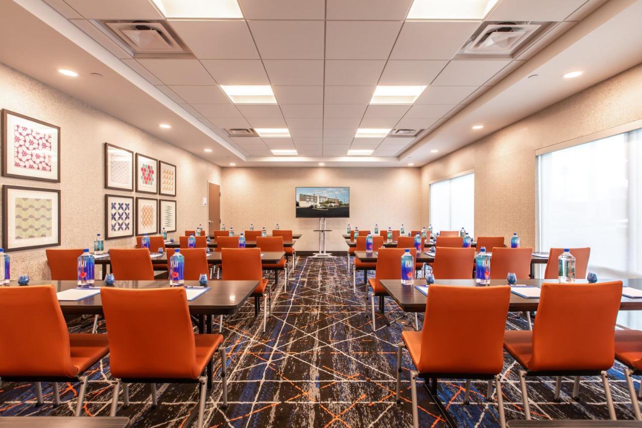 Holiday Inn Express & Suites Greenville S - Piedmont By Ihg Bagian luar foto