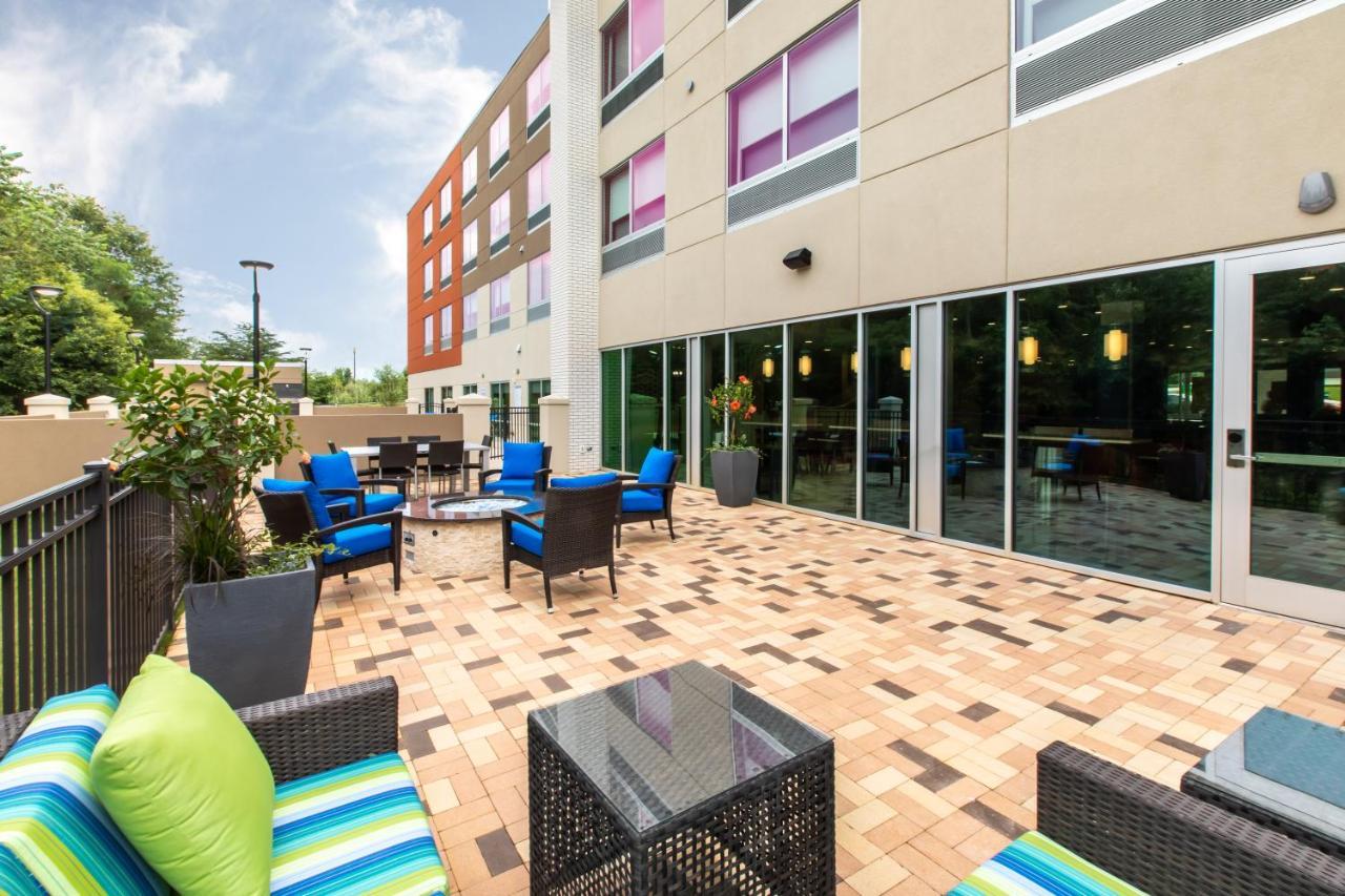 Holiday Inn Express & Suites Greenville S - Piedmont By Ihg Bagian luar foto