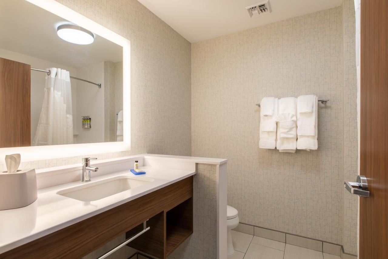 Holiday Inn Express & Suites Greenville S - Piedmont By Ihg Bagian luar foto